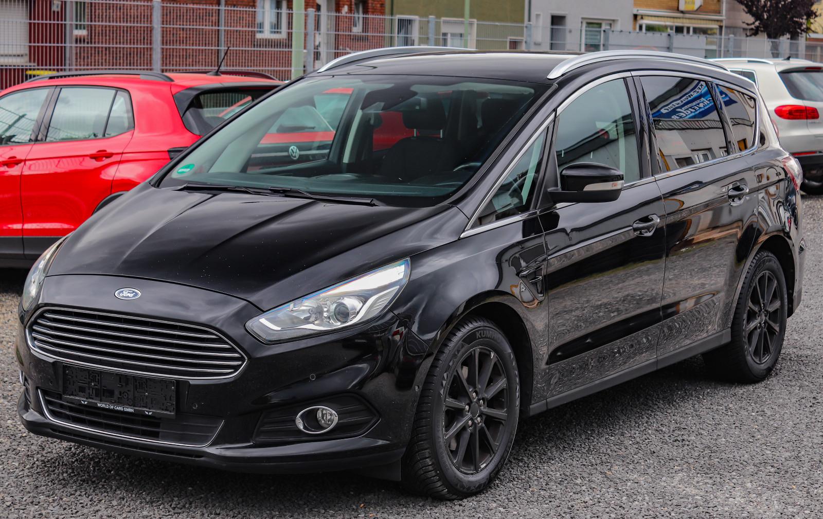 Ford S-MAX AUTOM*7-SITZE*KAMERA*SPUR*KEYLES*PARKPILOT