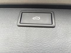 Fahrzeugabbildung Volkswagen T6.1 Transporter Multivan 4MOTION Highline-NP91