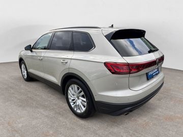 Volkswagen Touareg - 4