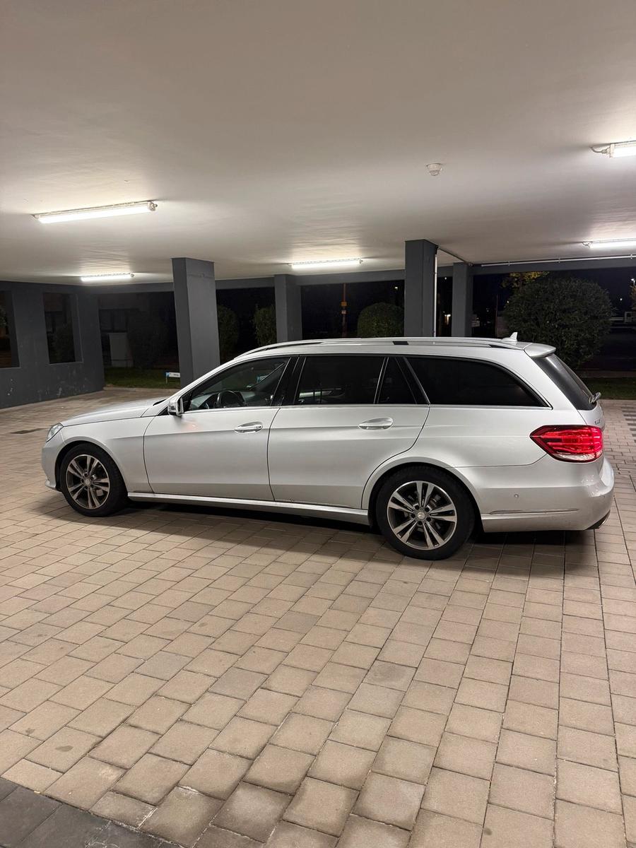 Mercedes-Benz E220 2014 — photo 10