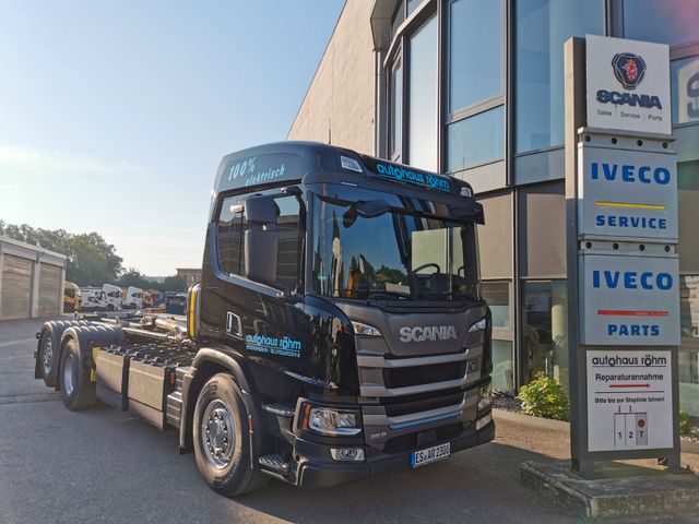 Scania P230 B6X2*4NB ELEKTRO Abroller Hyva