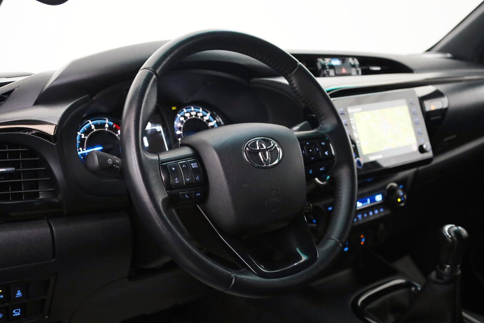 Fahrzeugabbildung Toyota Hilux 2.8 D-4D Invincible,Navi,ACC, HardTop, AHK