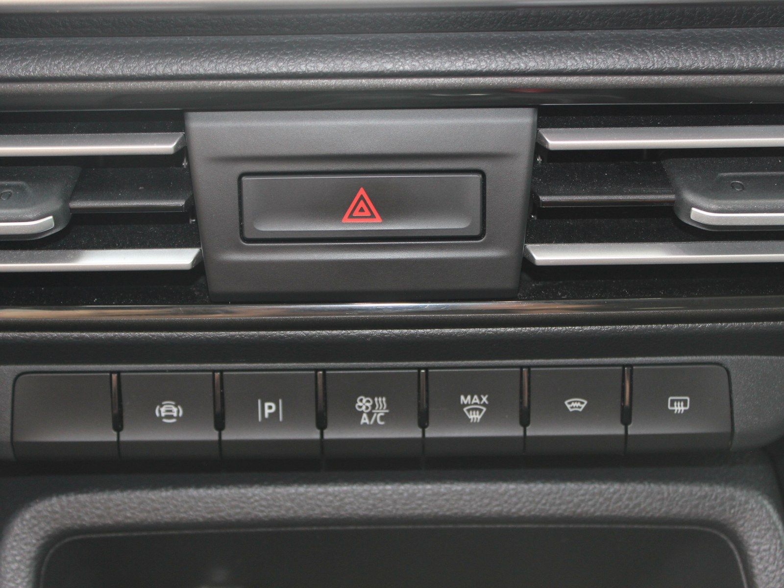 Fahrzeugabbildung Ford Grand Tourneo Connect Active 2,0 EcoBlue