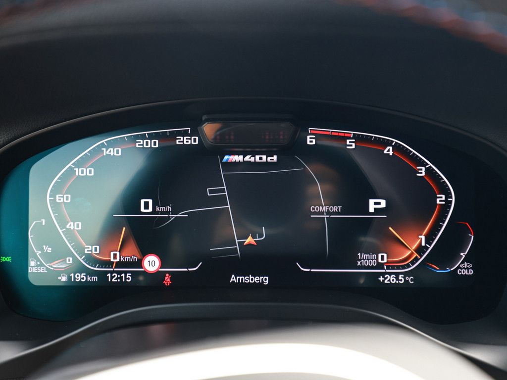 BMW X4 40d xDrive FACEL. HUD 360° LASER LED STANDHZ foto 14