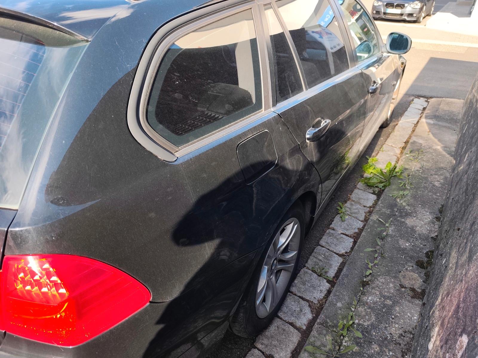 BMW 318 2009 — engine 1.995 cm³, 143 HP (105kW)