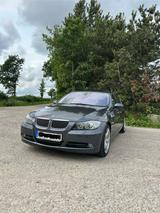 BMW E91 330i - Top Fahrzeug - BMW 330 mit Benzin-Antrieb: Kombi, 330i E91