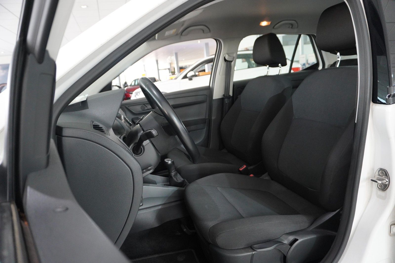 Fahrzeugabbildung SKODA Fabia LIM. 1.0 ACTIVE KLIMA/NEBEL/USB/AHK