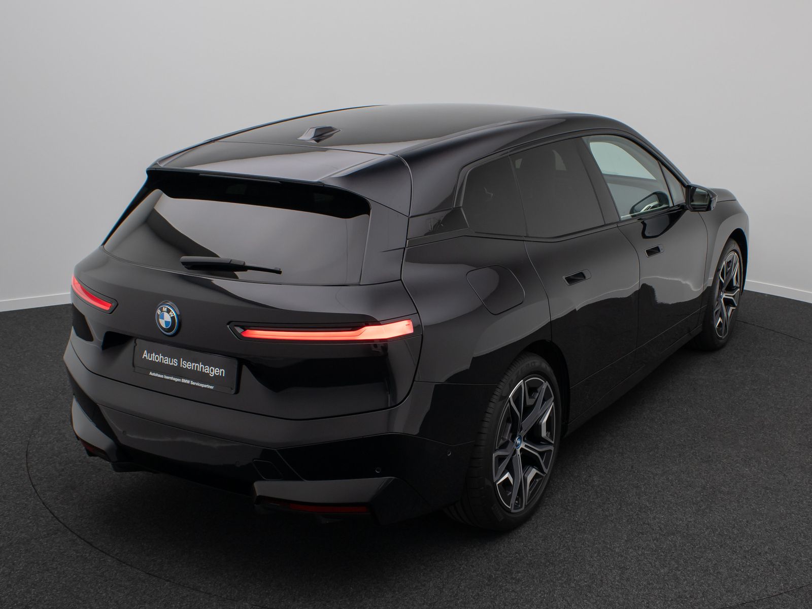 Fahrzeugabbildung BMW IX xD50  Sport 360&deg;DAB H/K Laser Komfort ACC 22"