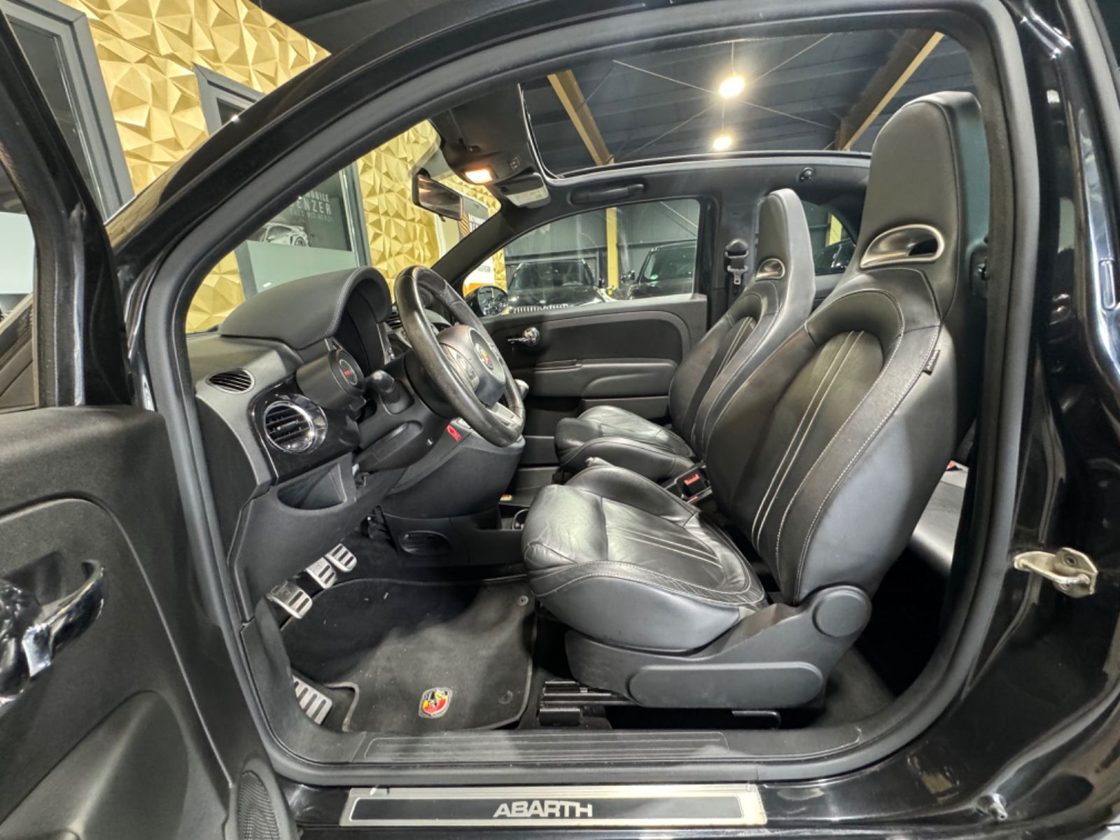 Fahrzeugabbildung Fiat 500 Cabrio 595 C Turismo//CABRIA//SPORT//SOUND