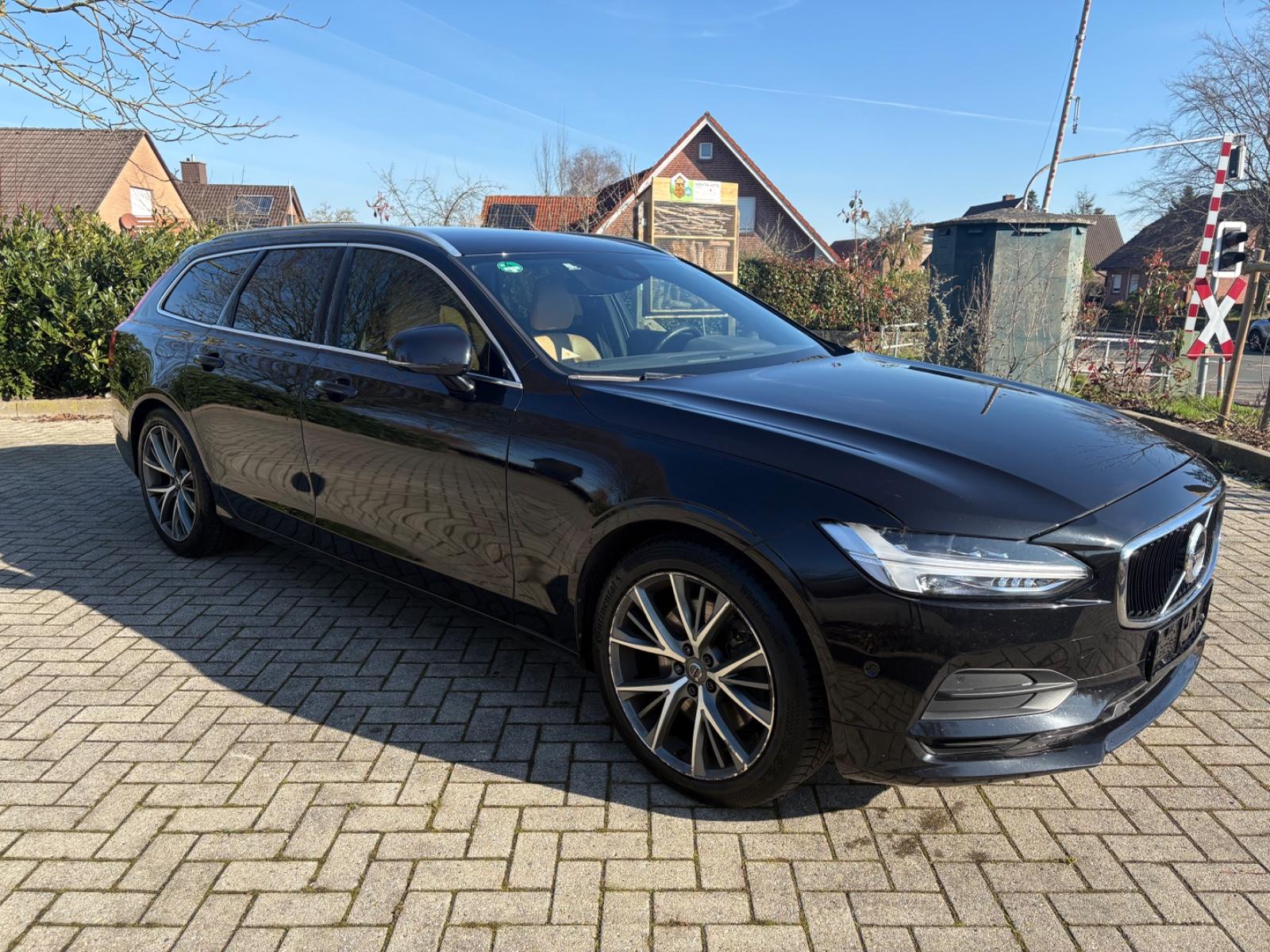 Volvo V90 2.0 T5 Kombi Momentum