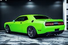 DODGE Challenger SRT 6.4l V8 - Unfallfrei - DE Modell