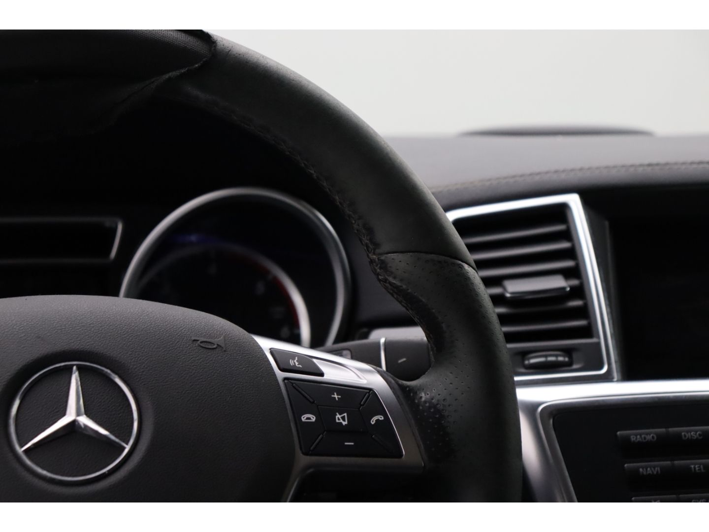 Fahrzeugabbildung Mercedes-Benz ML 350 CDI BlueTec Pano Schiebe Standheizung SHZ