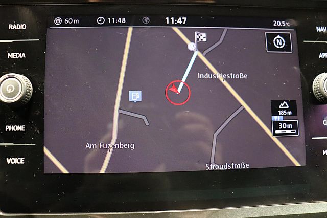 Tiguan IQ.DRIVE 1.5 TSI NAVI KAMERA Digital Cock