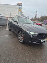 Maserati Levante Benzin 3.0 V6 316kW S 4x4 Auto S - Maserati Levante Gebrauchtwagen
