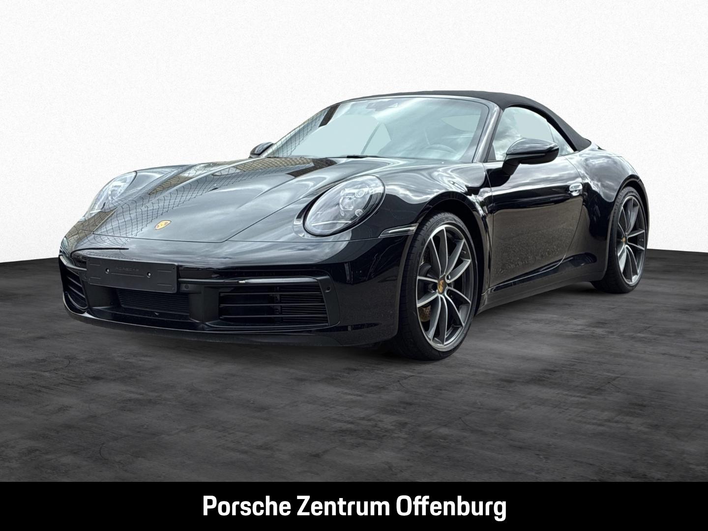 Porsche 992 (911) Carrera 4 Cabriolet