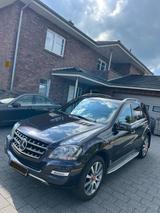 Mercedes-Benz ML 350 CDI 4MATIC/SHZ/Leder/Keyless/PDC/RFK