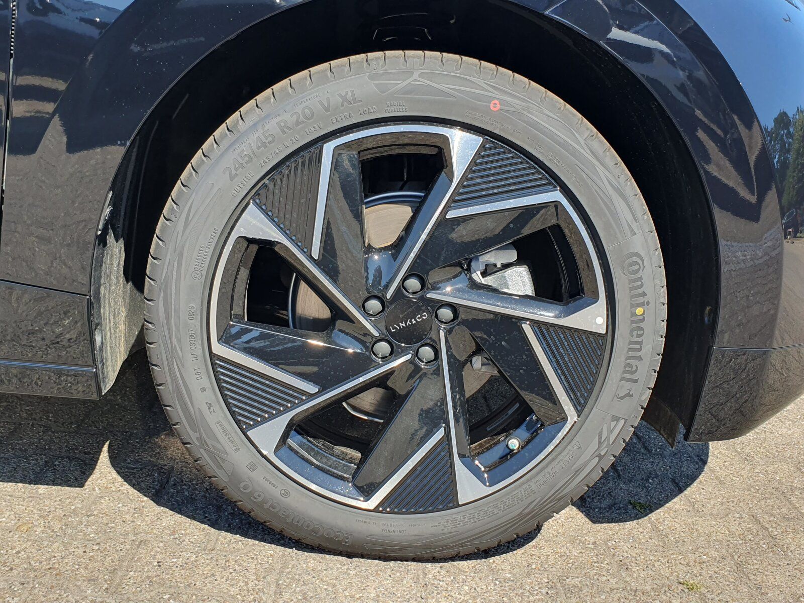 Lynk & Co 02