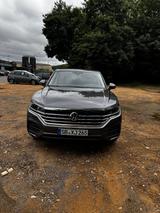 Volkswagen Touareg 3.0 V6 TDI 210kW 4MOTION Tiptronic - - VW Touareg Gebrauchtwagen in Saarbrücken
