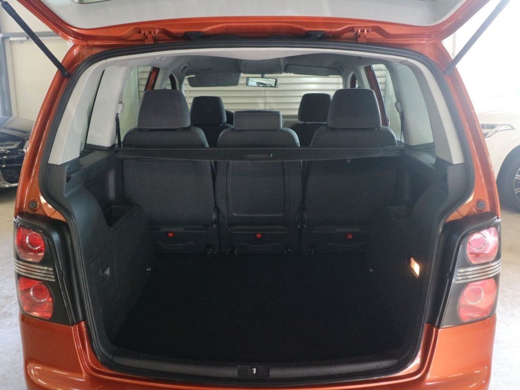 Fahrzeugabbildung Volkswagen Touran Cross 1.9 TDI Klimaautom Xenon PDC SHZ