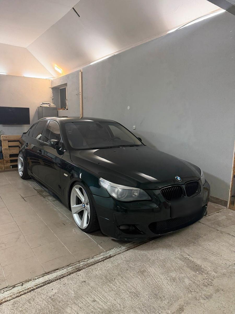 BMW 525