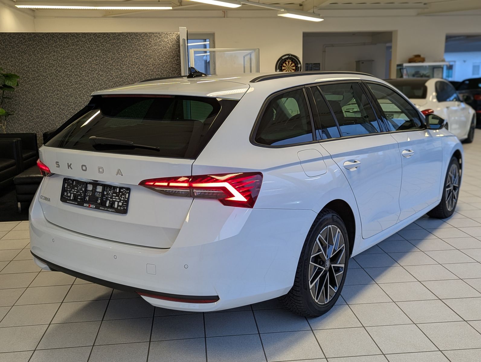 SKODA Octavia 1.5 TSI DSG ACC Style-Paket AHK 5J Garan - Image 7