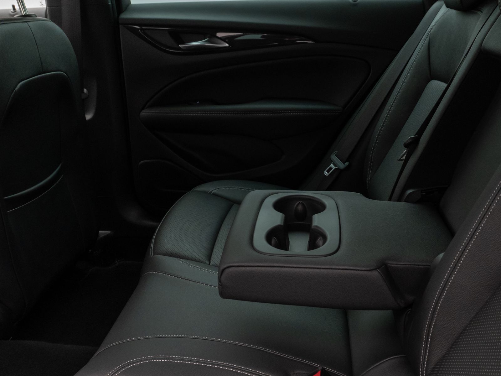 Fahrzeugabbildung Opel Insignia B Sports Tourer GS Line Plus 4x4 Kamera