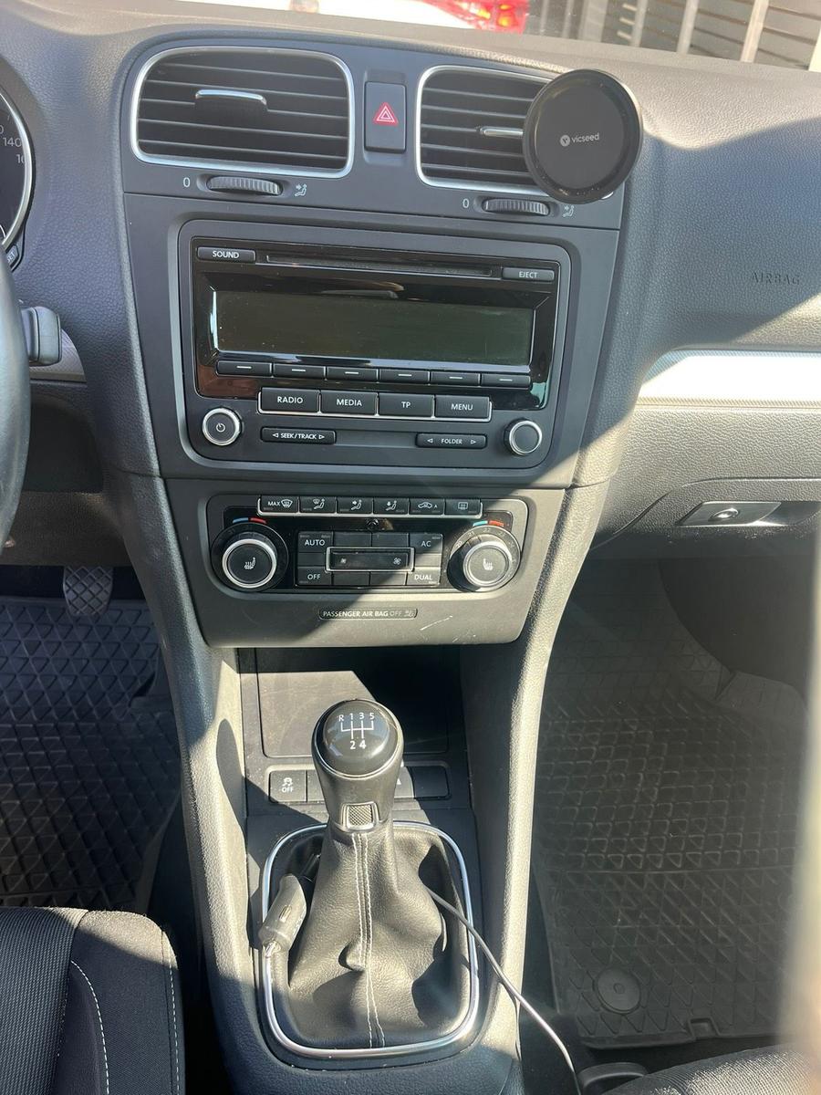 Volkswagen Golf 2012 — photo 10