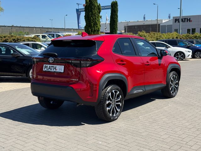 Toyota Yaris Cross Hybrid FWD Team Deutschland