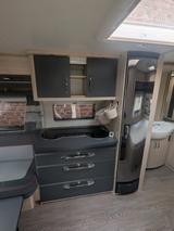 Hobby Deluxe Edition 460 Ufe (Mover,Luftvorzelt,Klima) - Hobby 460 lu