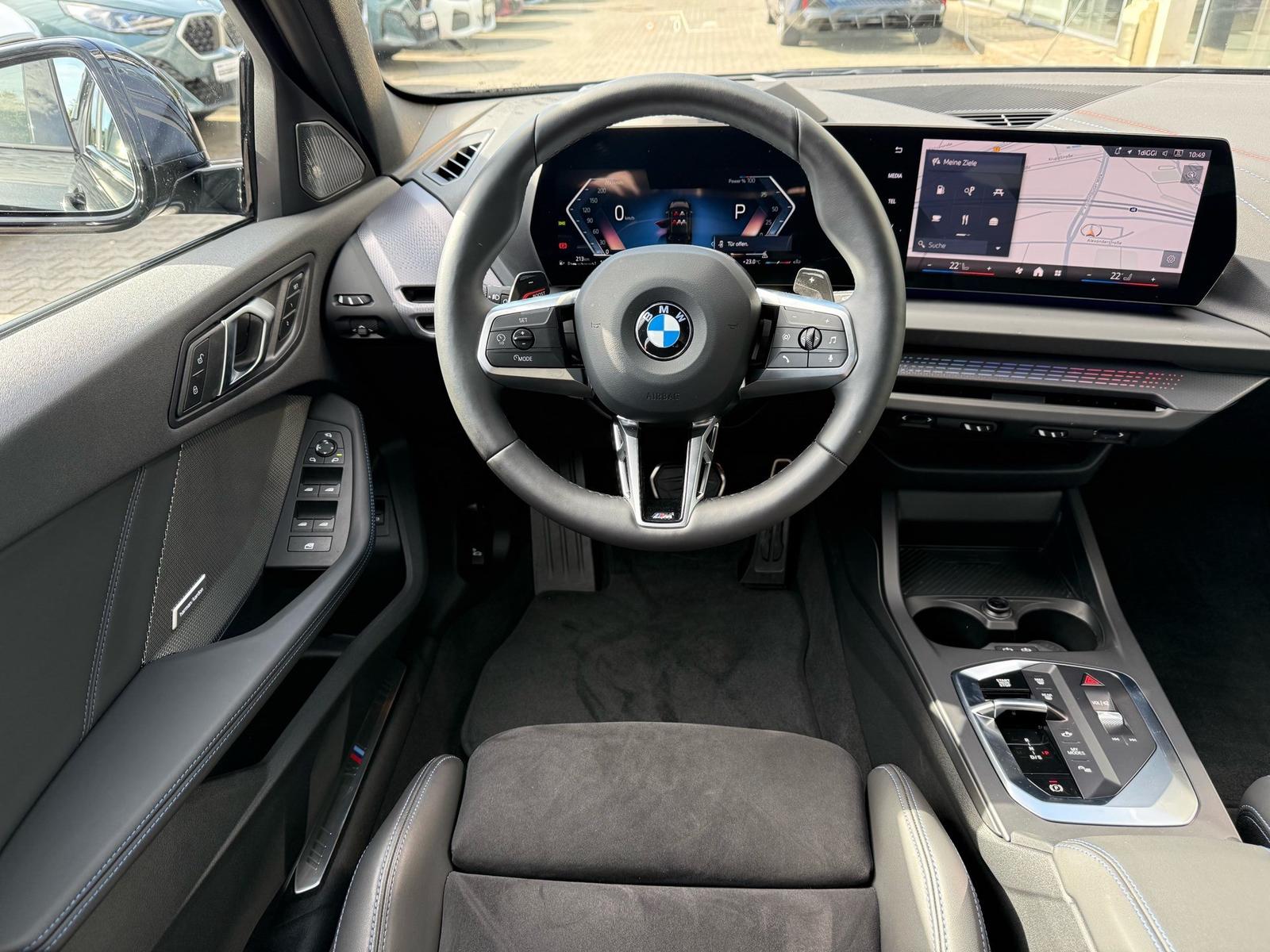 BMW 120d M Sport //HeadUp IconicGlow Stop&Go