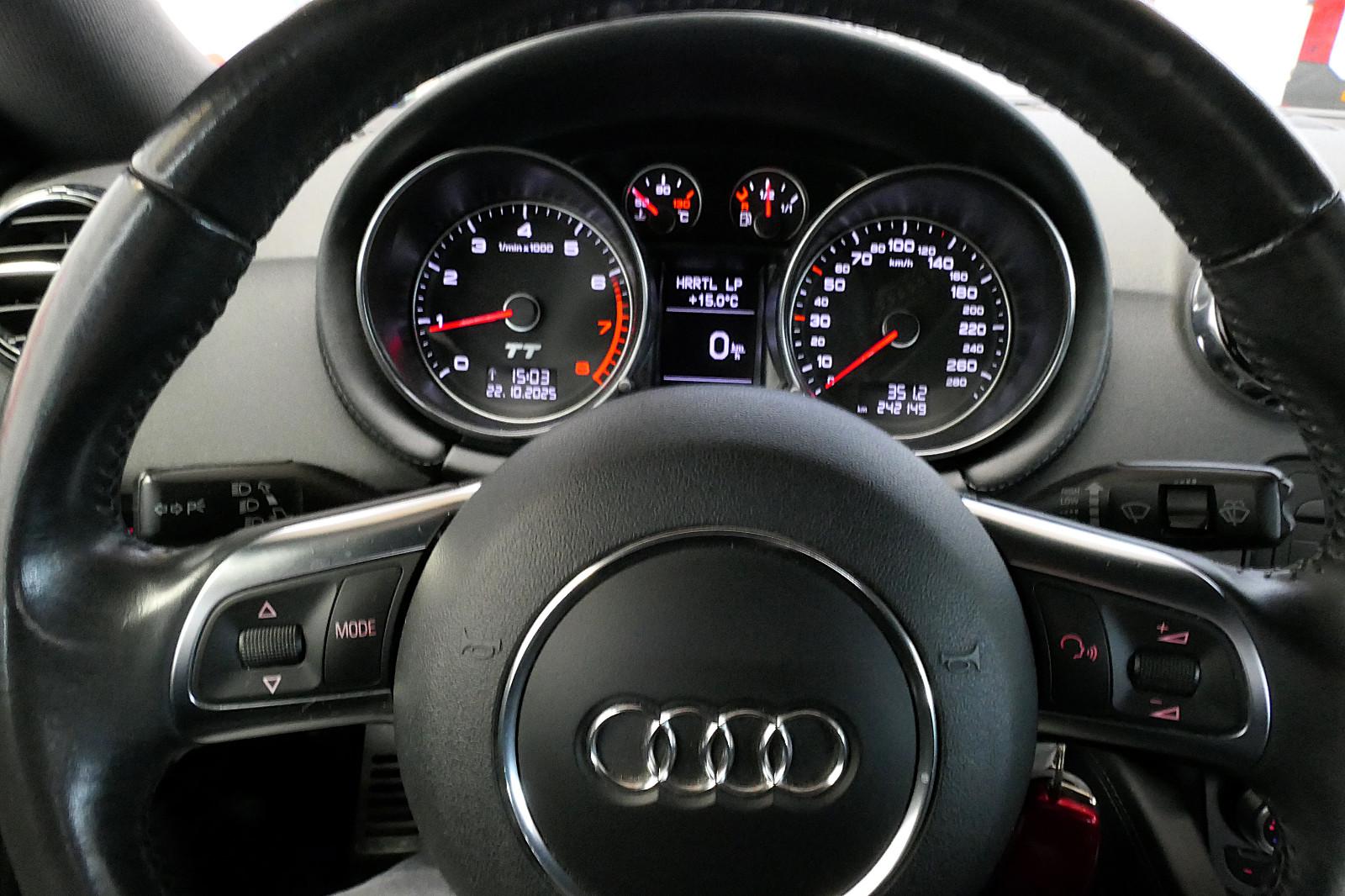 Audi TT Coupe 1.8 TFSI *KLIMA*PDC*SHZ*GRA*XEN*