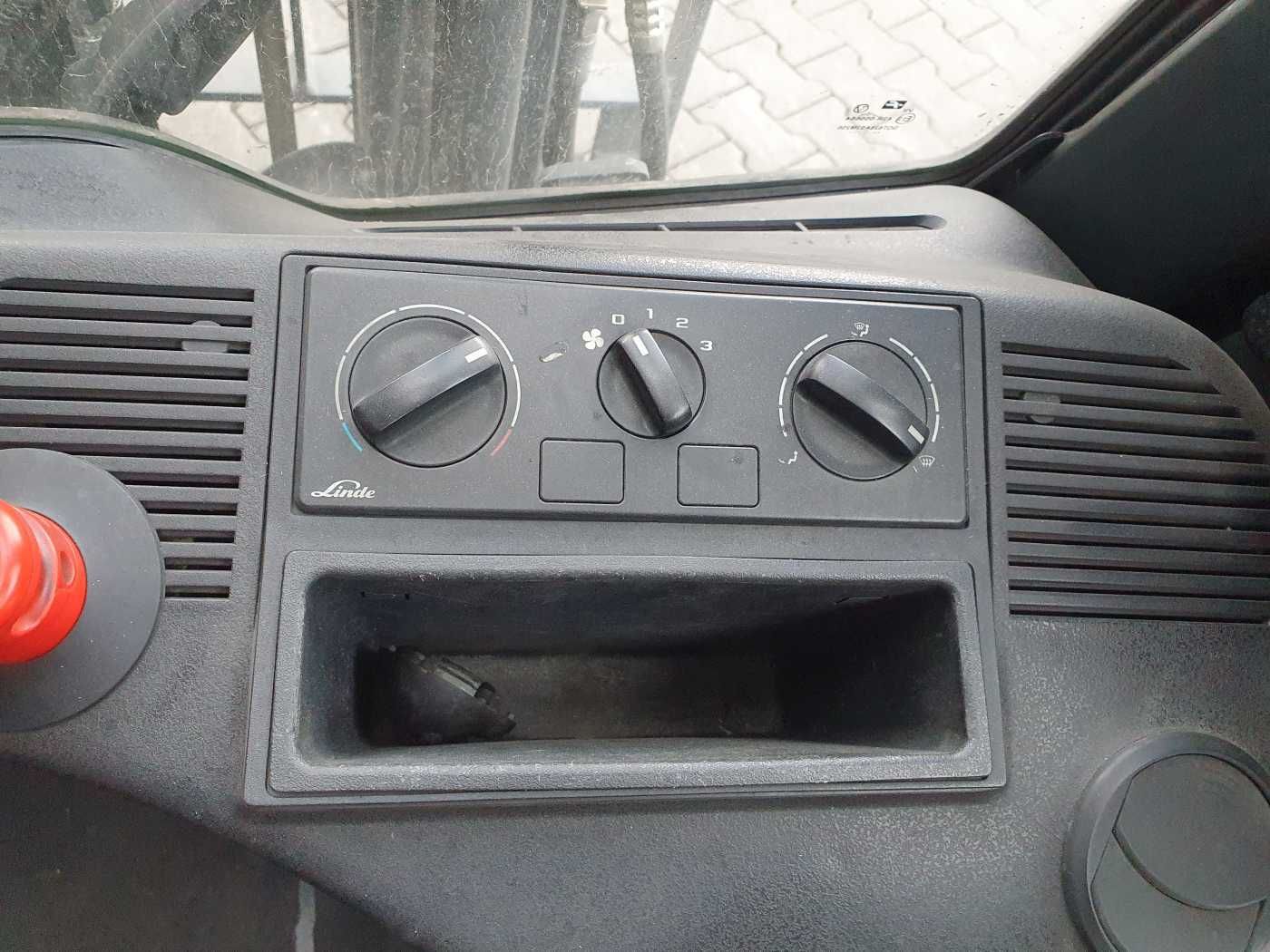 Fahrzeugabbildung Linde E18 - 01 / Triplex: 4.50m! / SS / nur 5.672h!