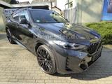 BMW X6 40d M Sport Pro/Leder Coffee/Pano/AHK/22/Luft - BMW X6 mit Diesel-Antrieb: Vollleder, Abstandswarner, Geländewagen, mit Klimaautomatik