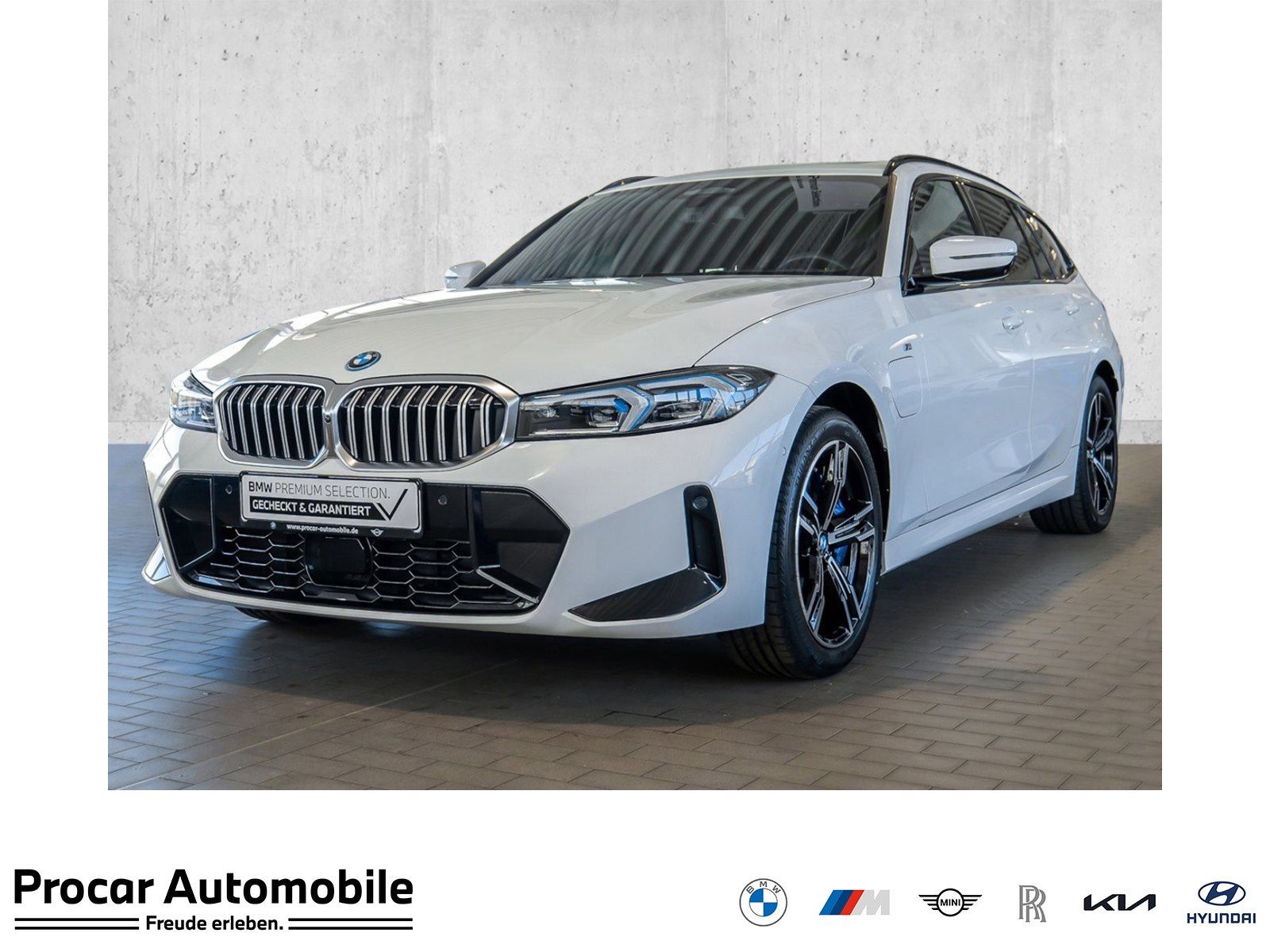 BMW 330e MSport AHK Pano HeadUp DAProf