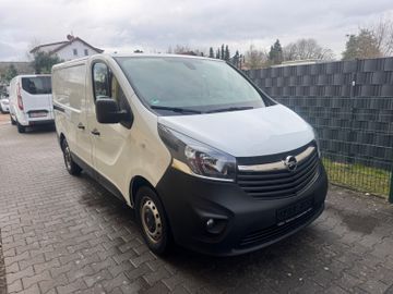 Opel Vivaro - 1