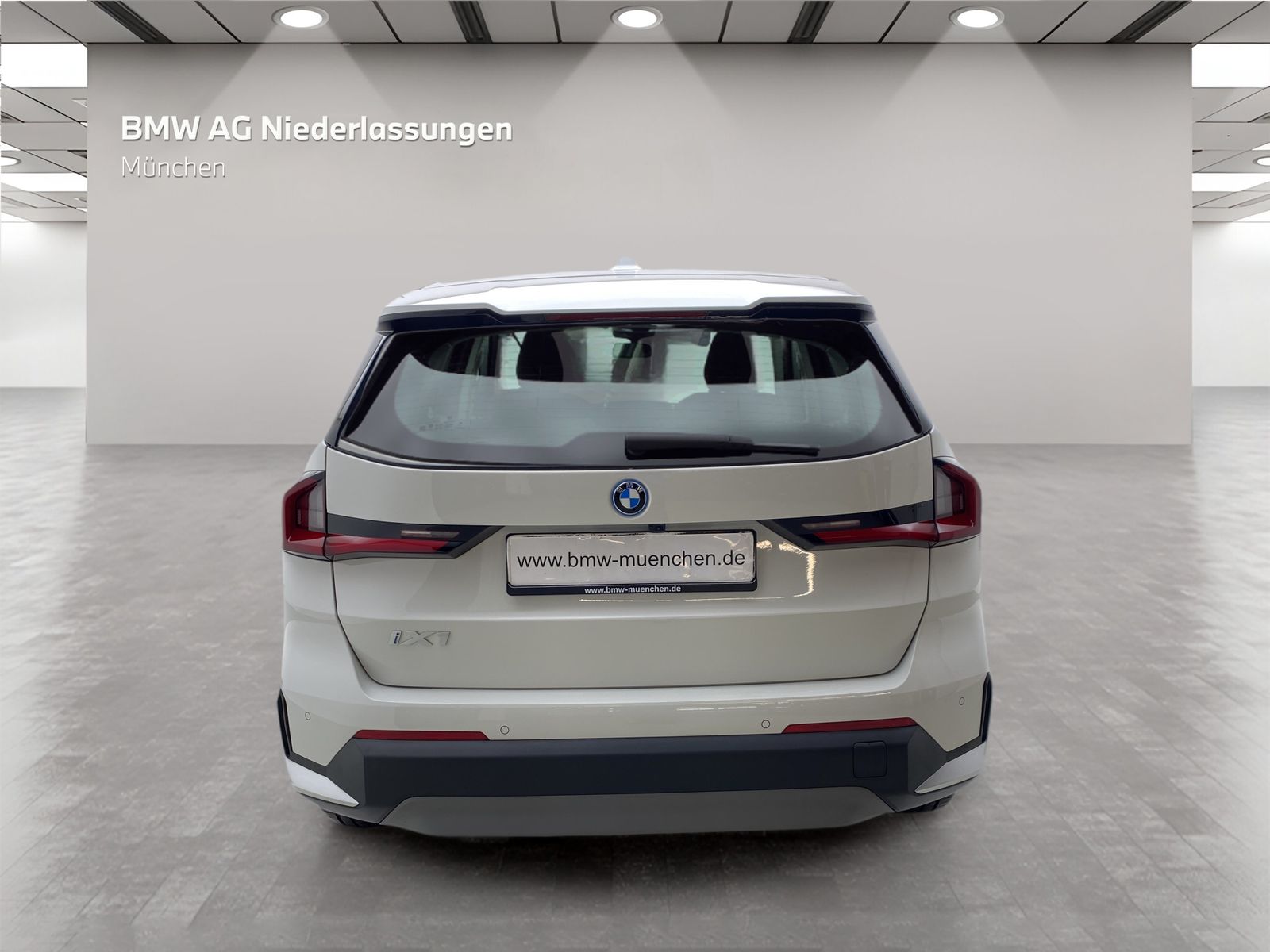 BMW iX1 eDrive20 LiveCockpitProf Head-Up Kamera LED foto 5