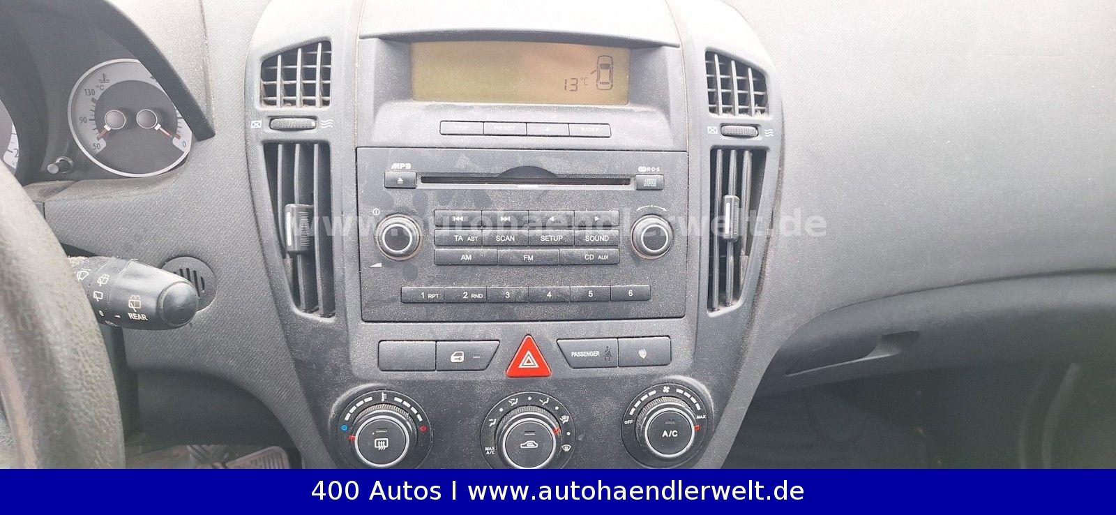 Kia cee'd 2009 — photo 12