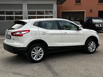 Nissan Qashqai - 10