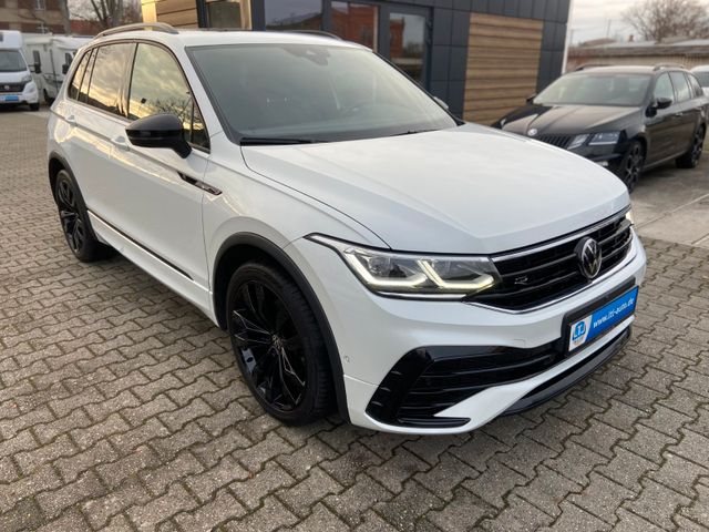 Volkswagen Tiguan R-Line 245PS DSG 4x4 20Zoll Panorama 360K