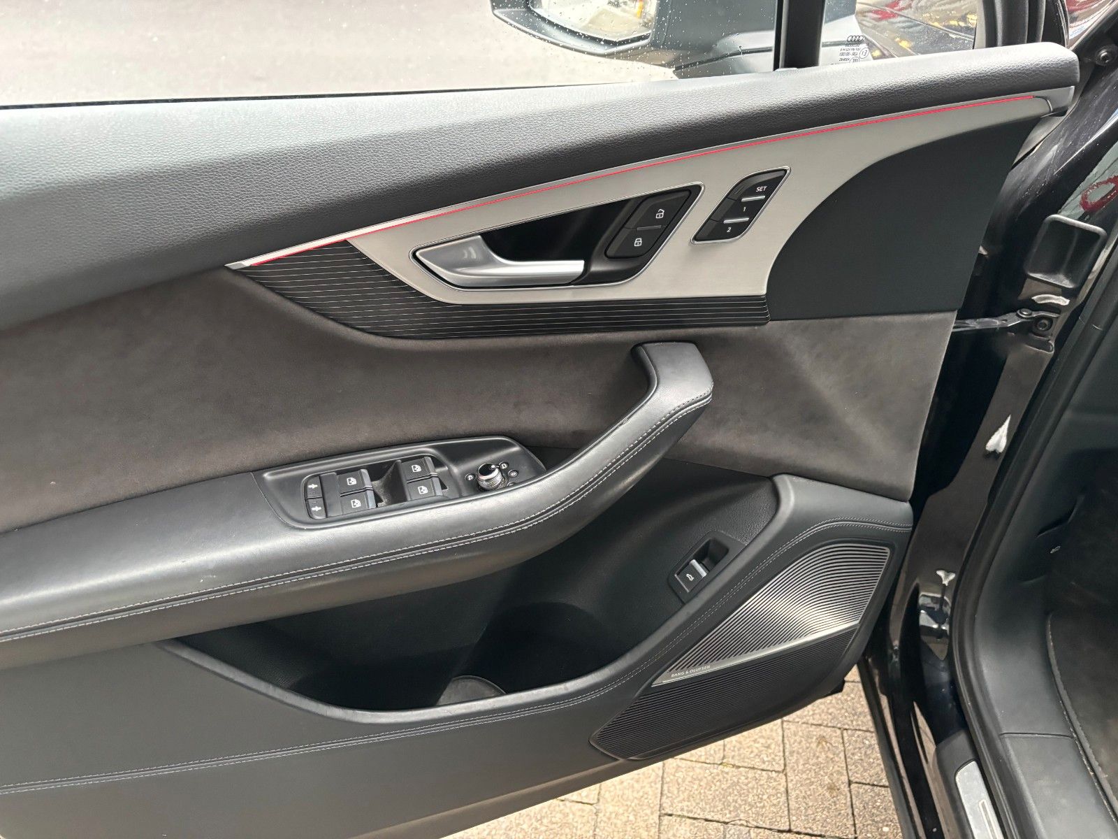 Fahrzeugabbildung Audi Q7 3.0 TDI E-tron *S-Line*B&O-3D*Pano*HUD*360°