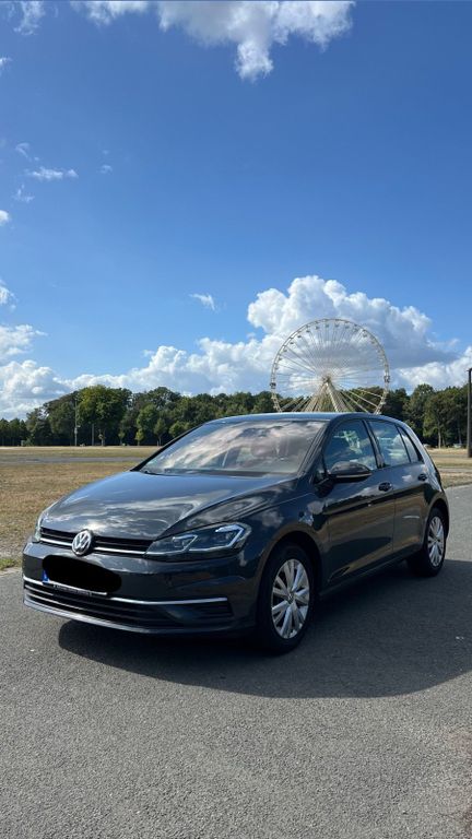 Image of Volkswagen Golf