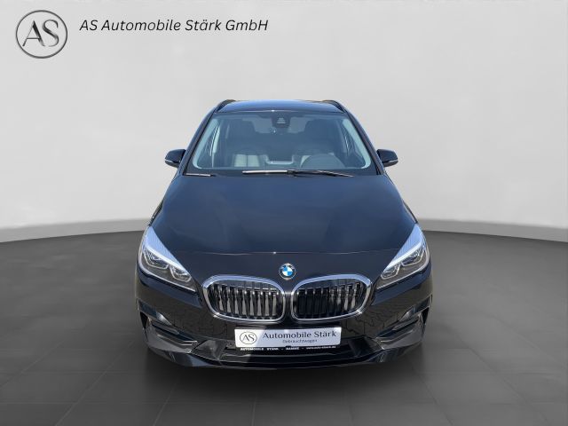 Fahrzeugabbildung BMW 220i Active Tourer Sport Line+LED+Navi+Leder+AHK