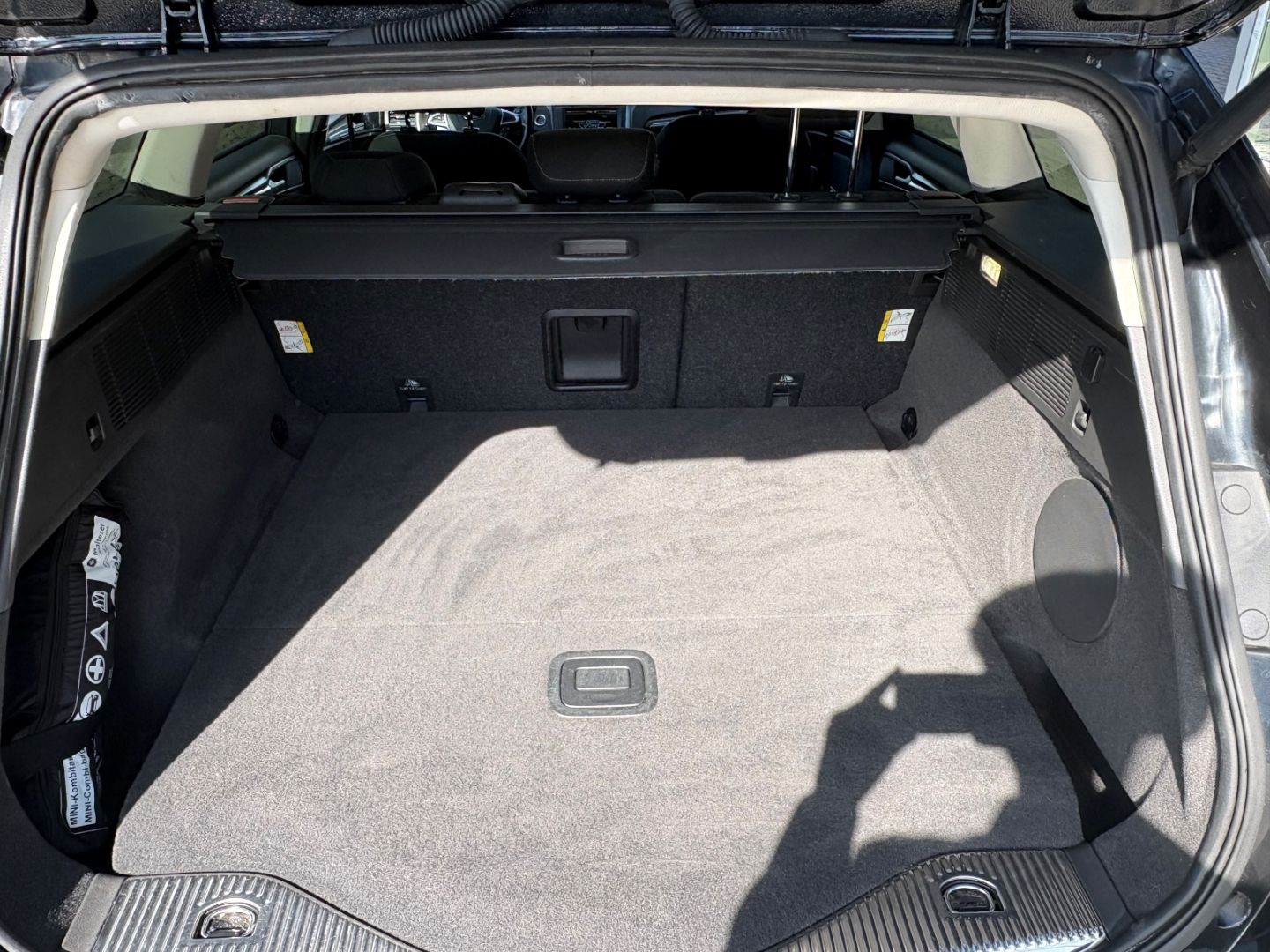 Fahrzeugabbildung Ford Mondeo Titanium elek Heckkl Memory totWinkAss