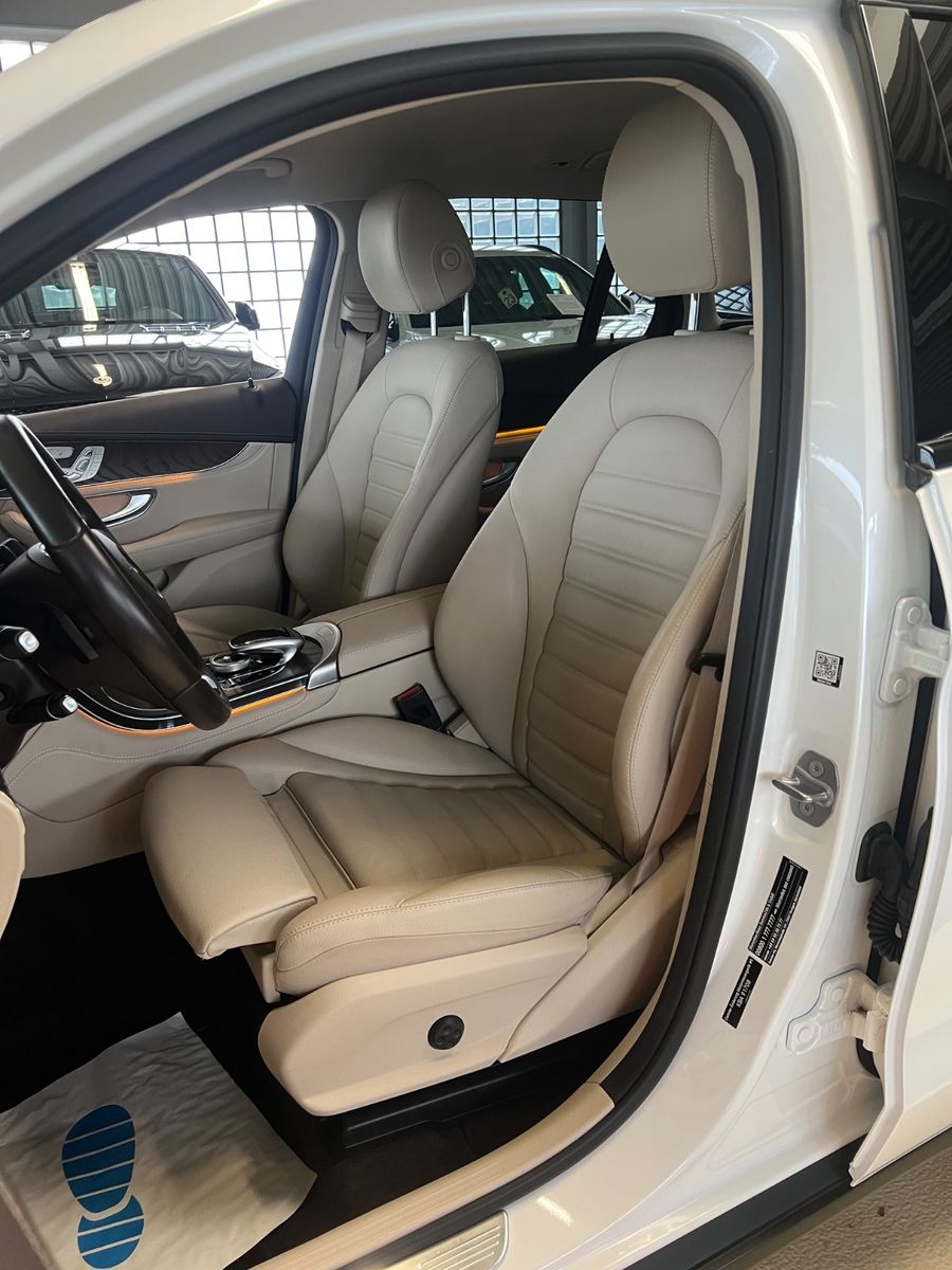 Fahrzeugabbildung Mercedes-Benz GLC 250 d 4Matic* 1. Hand * Exclusive *