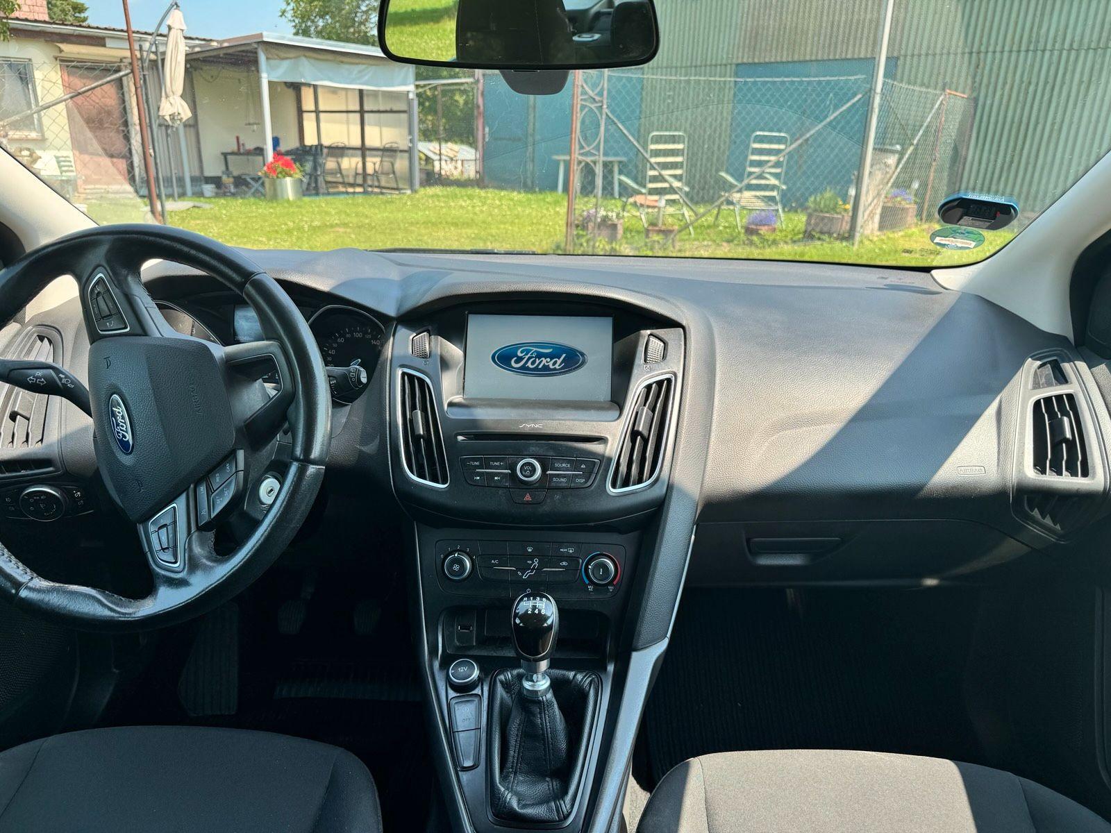 Ford Focus 2015 — photo 7