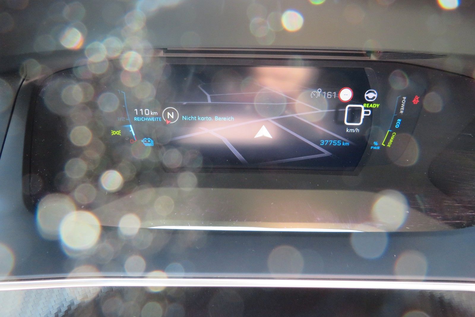Fahrzeugabbildung Peugeot 2008 e- GT PANO NAVI KAMERA SITZH. PDC 1.HD