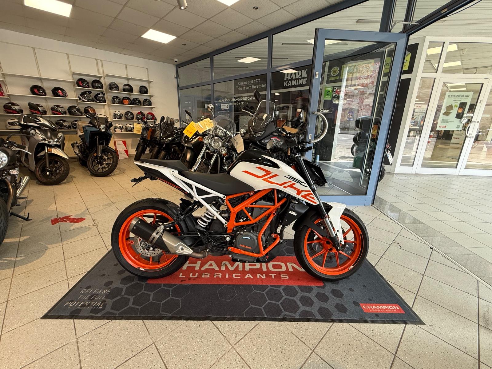 KTM 390 Duke