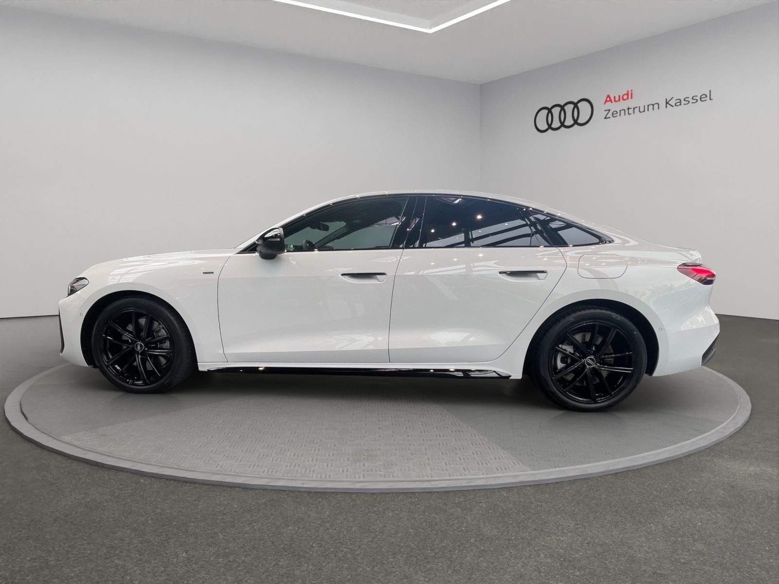 Audi A5 Lim e-hybrid qu. S line Navi B&O AHK Tech+ imagem 3