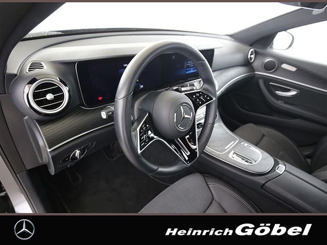 Fahrzeugabbildung Mercedes-Benz E 220 d AVANTGARDE NAVI LED KAMERA TOTWINKEL