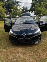 BMW 218 Active Tourer 218i Advantage Wenig gelaufen - BMW 2er Reihe mit Benzin-Antrieb: Geländewagen